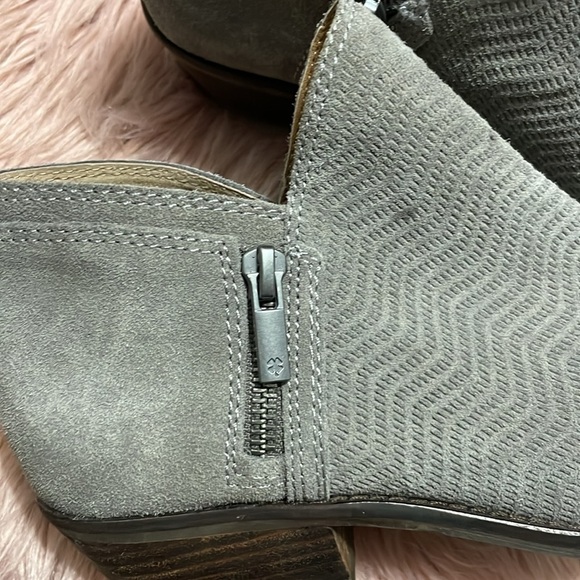 Lucky Brand Gray Suede Ankle Boots Size 7.5 - Picture 9 of 12